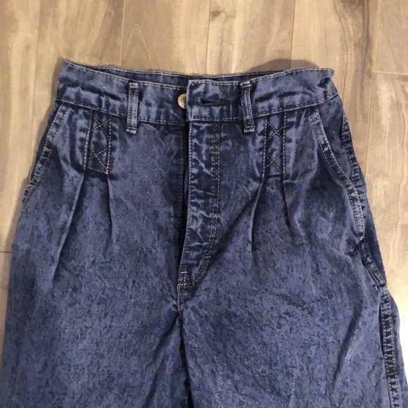 Jeans - Picture 2 of 5